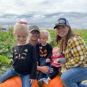 Meet your Posher, Mysti